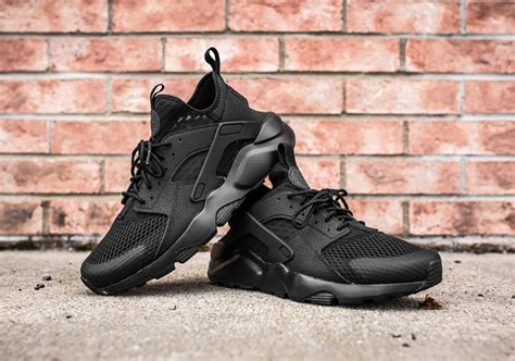 nike huarache ultra black